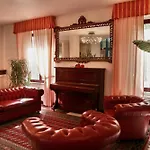 Ξενοδοχείο Al Brunello 3*